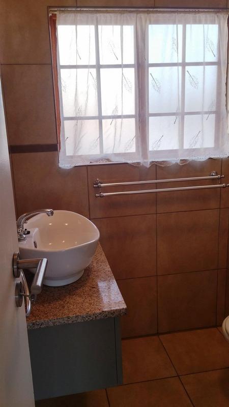 To Let 2 Bedroom Property for Rent in Die Bult North West